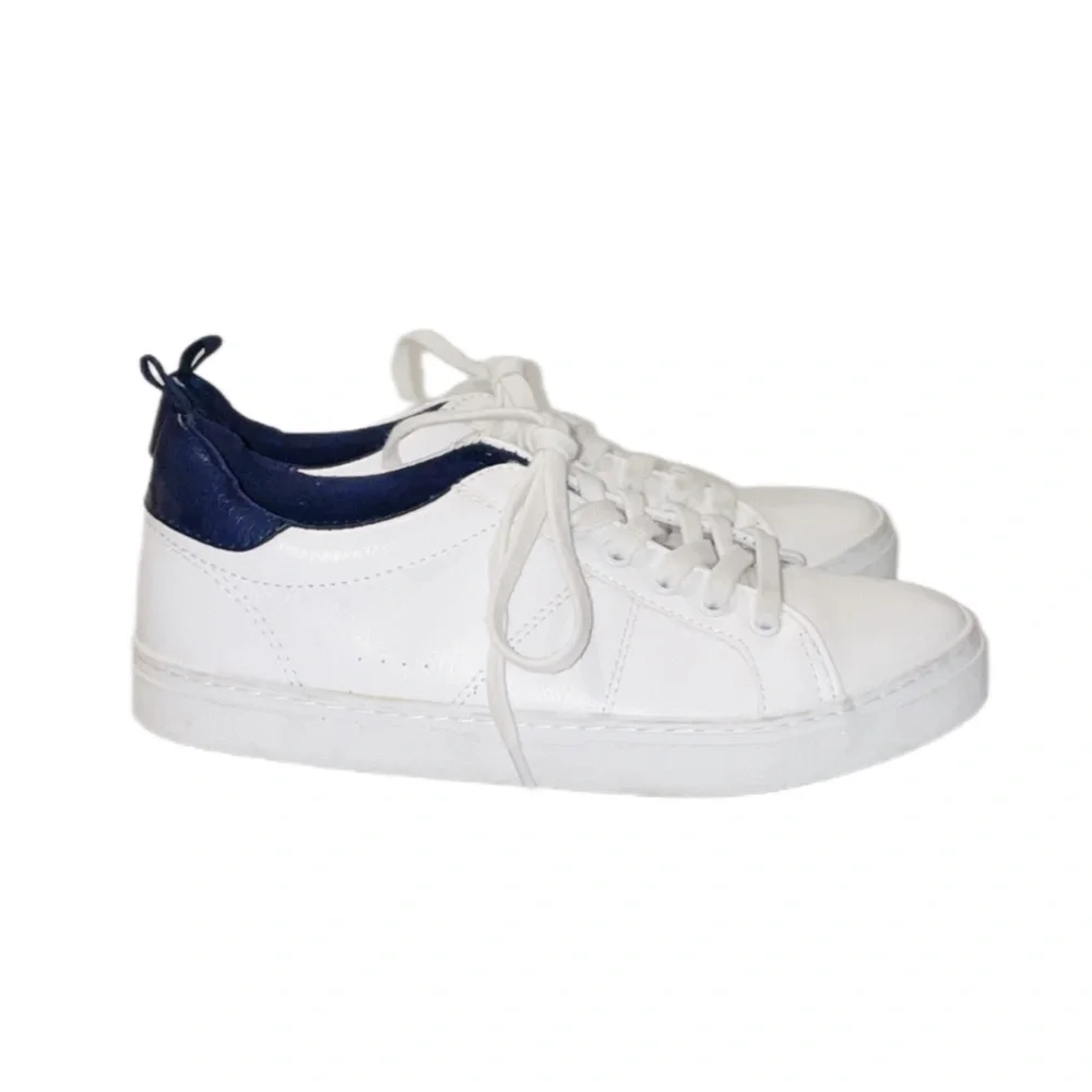 OLD NAVY Boy's White Shoes Size 5